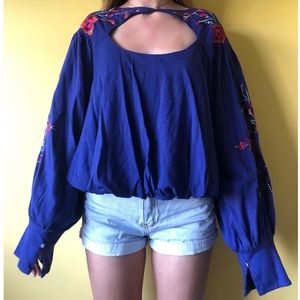 Free People embroidered keyhole blouse 🔮